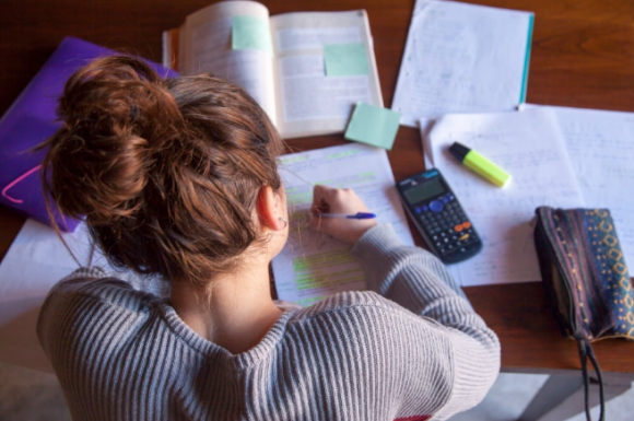 Cuánto tiempo hay que estudiar para la oposición